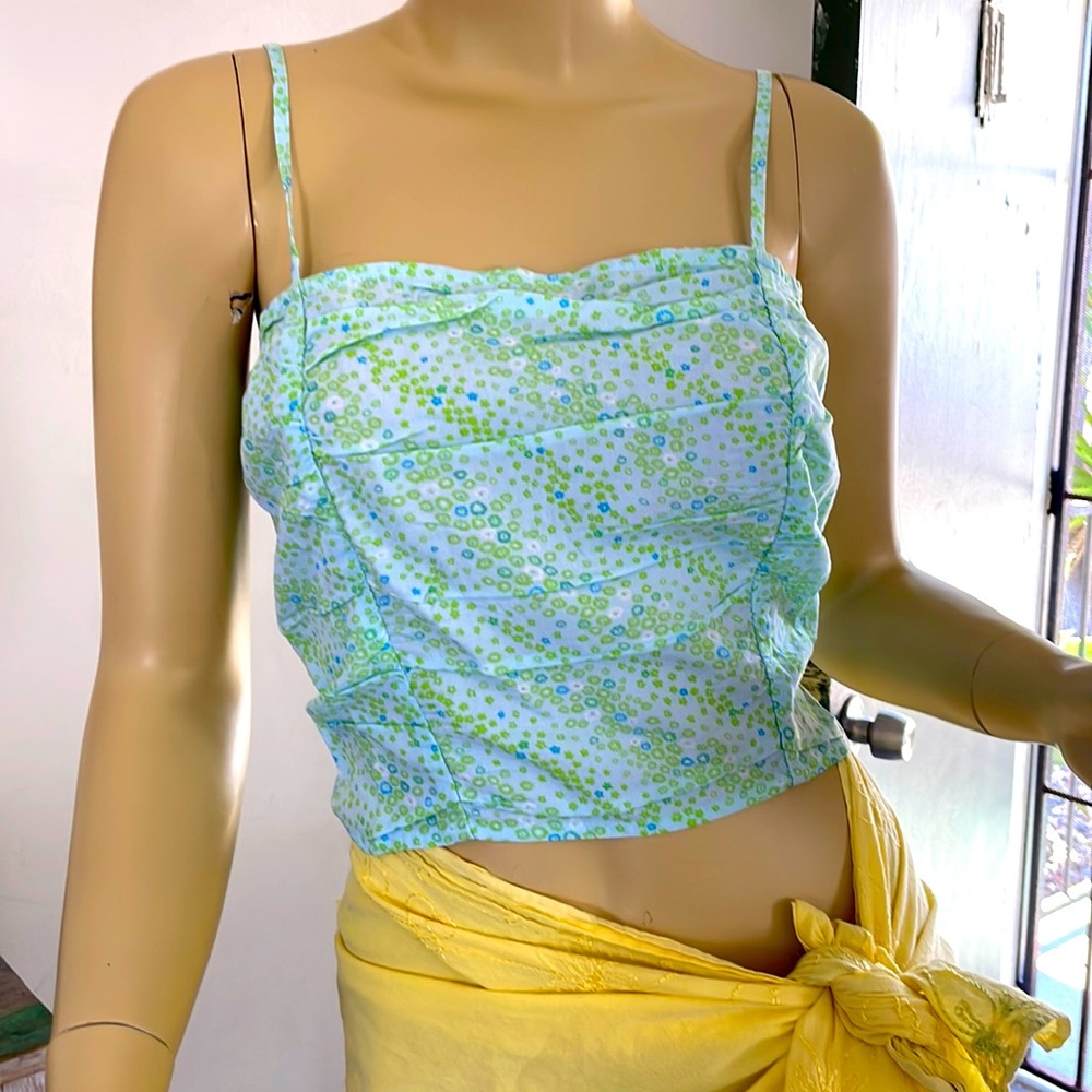 NWT cropped summer tank
